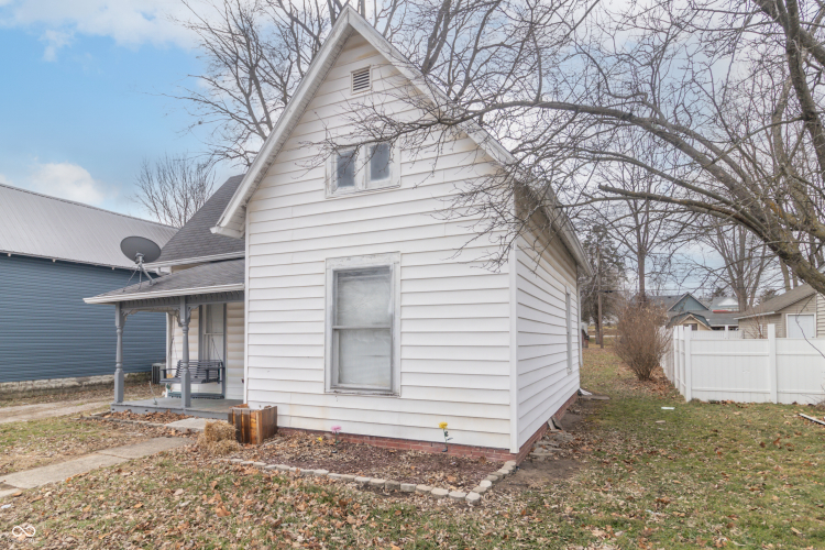 Listing Image 33