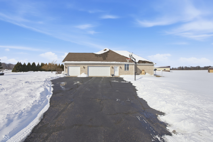 Listing Image 41