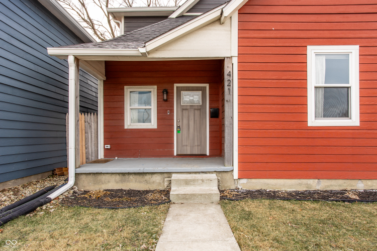 Listing Image 4