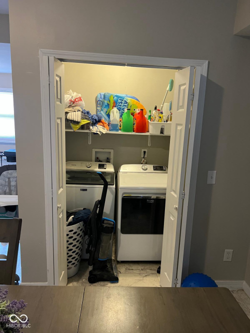 Listing Image 6