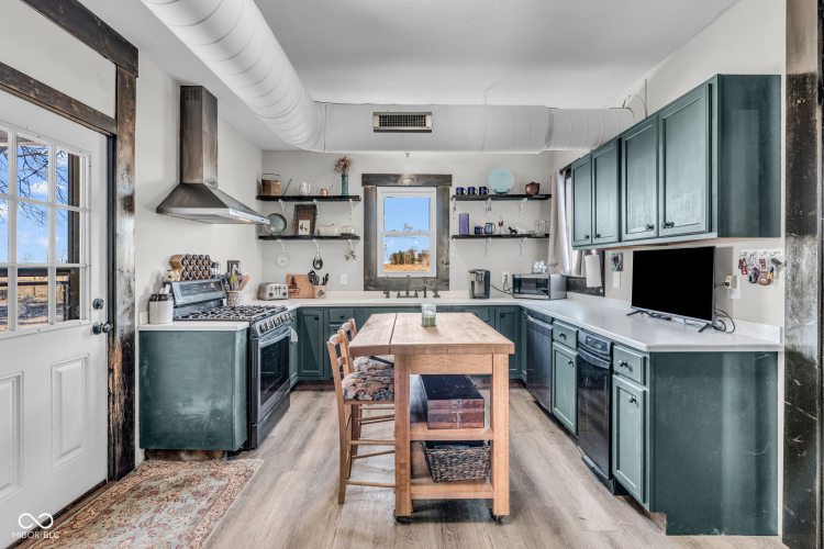 Listing Image 13