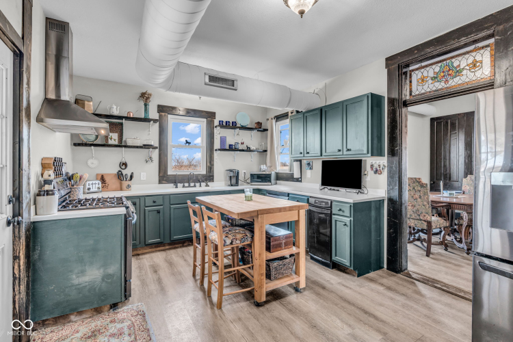 Listing Image 14