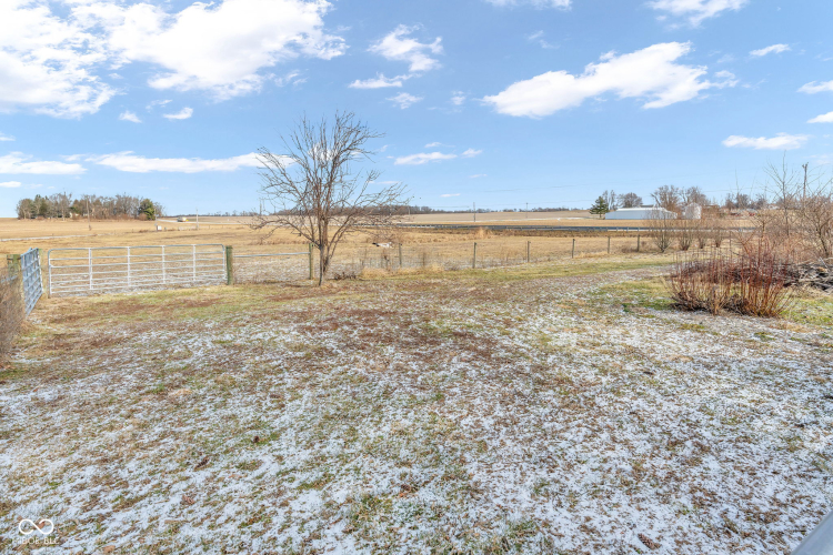 Listing Image 46