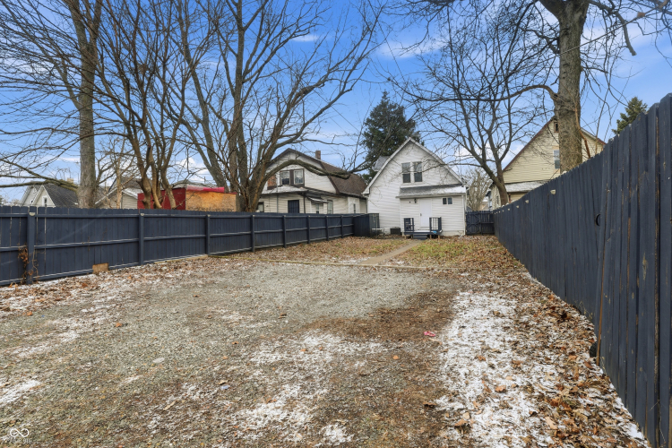Listing Image 27
