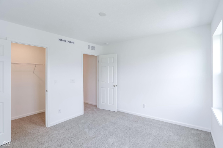 Listing Image 51
