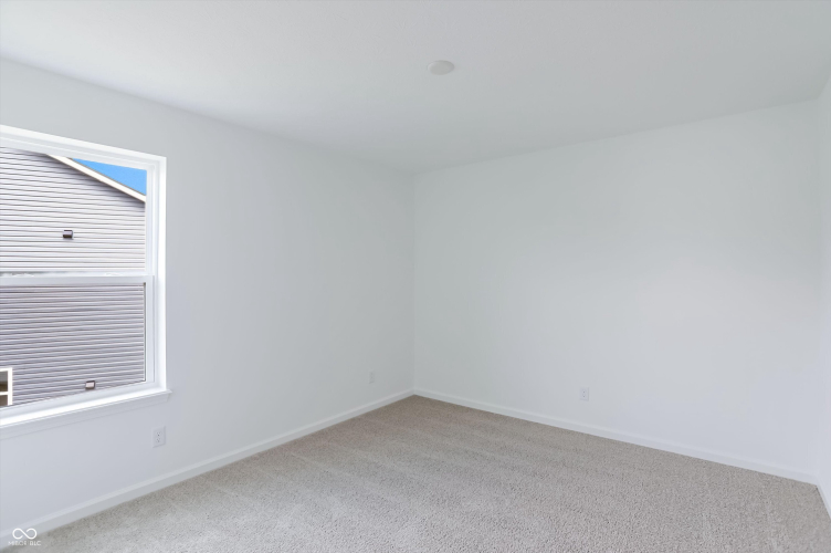 Listing Image 54