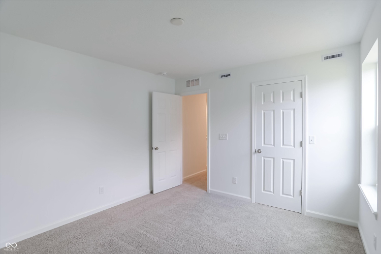 Listing Image 55