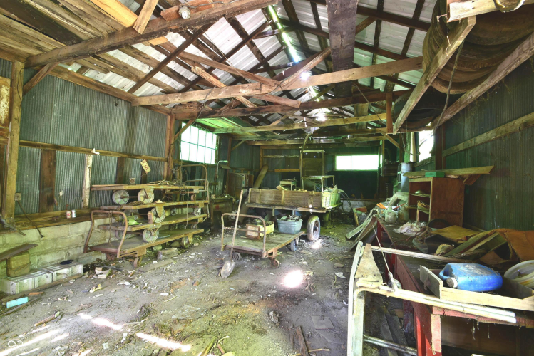 Listing Image 5