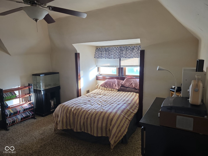 Listing Image 16