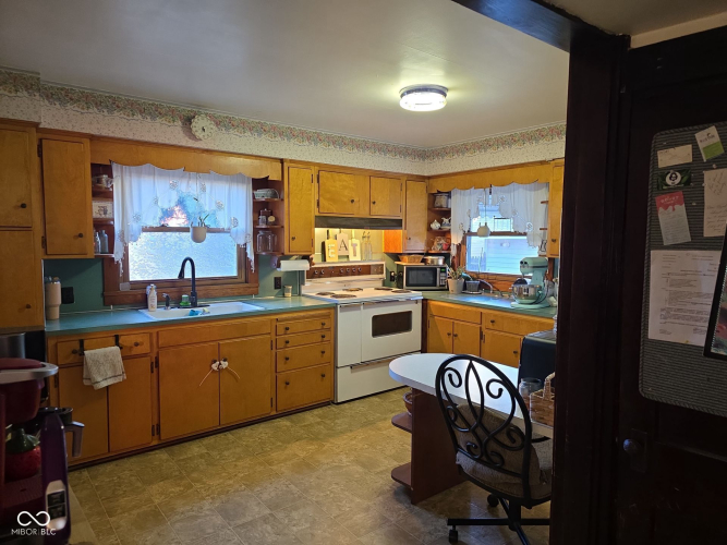 Listing Image 3
