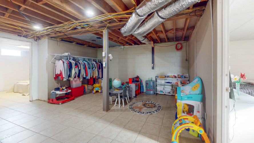 Listing Image 49