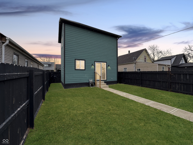 Listing Image 15