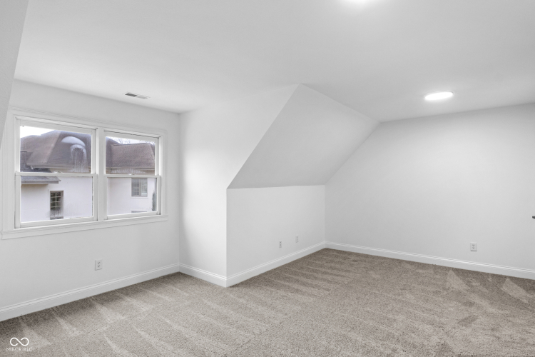 Listing Image 51