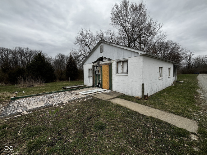 Listing Image 17