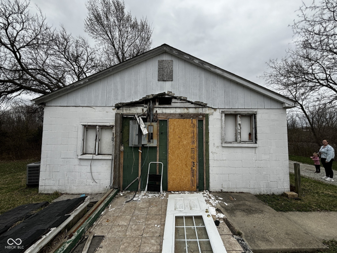 Listing Image 18