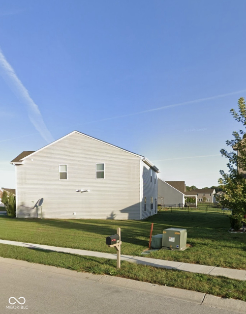 Listing Image 28