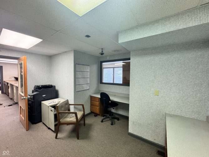 Listing Image 17