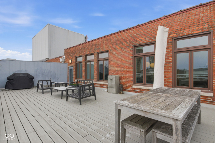 Listing Image 53