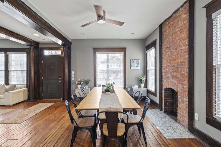 Listing Image 7