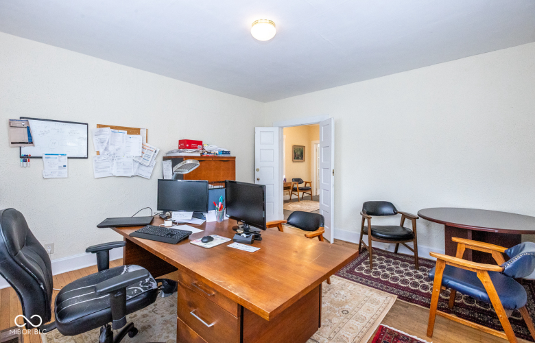 Listing Image 21