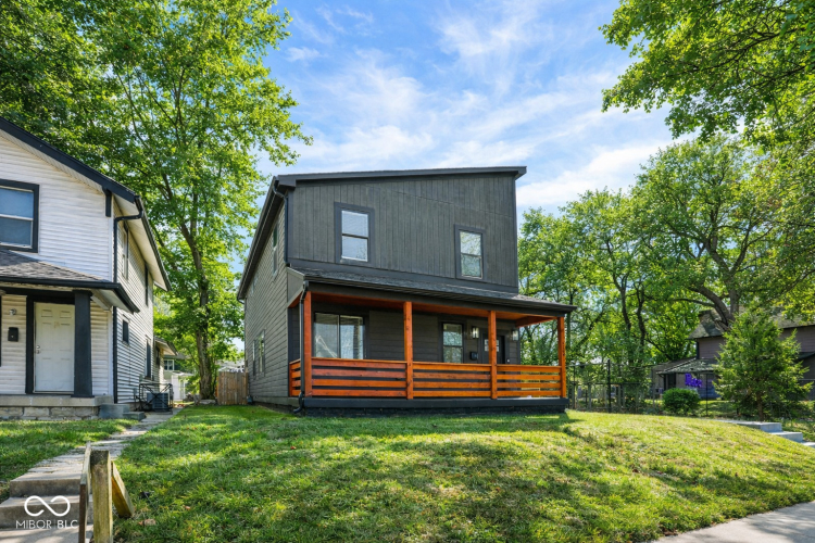Listing Image 3