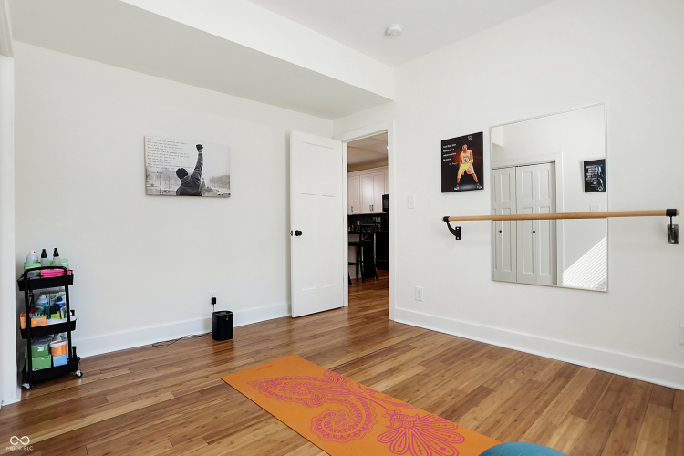 Listing Image 23