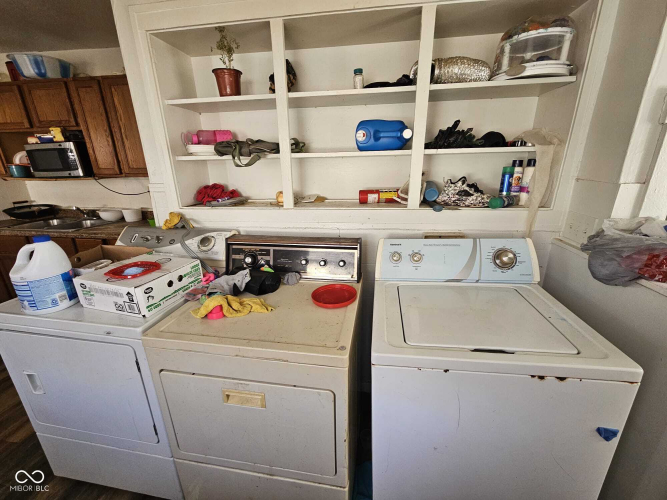 Listing Image 14