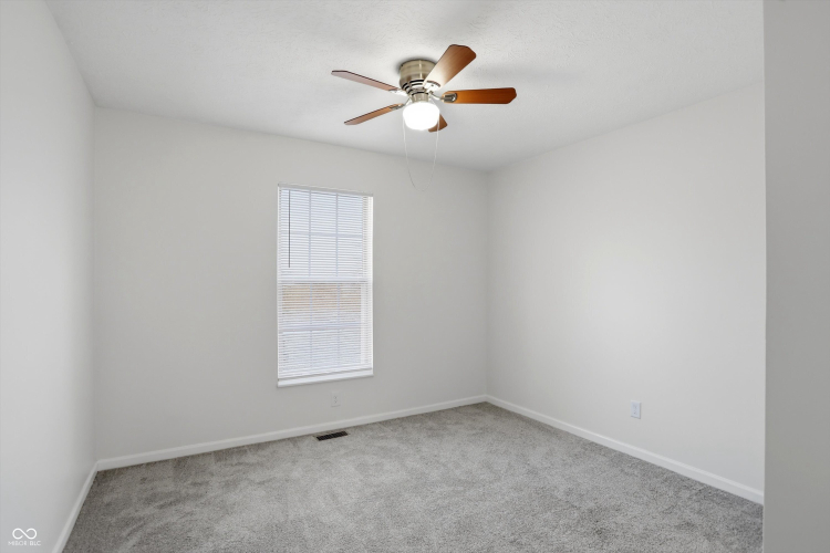 Listing Image 30