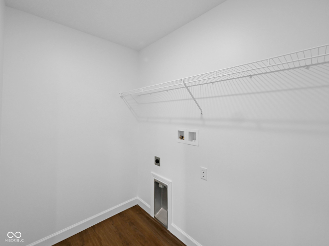 Listing Image 26