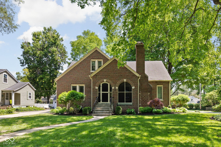 Listing Image 3