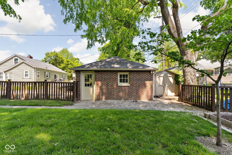 Listing Image 38