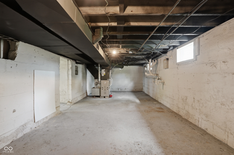 Listing Image 24