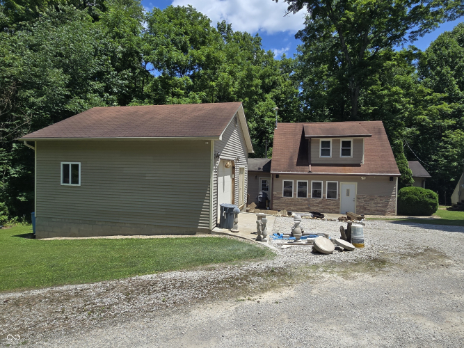 Listing Image 7