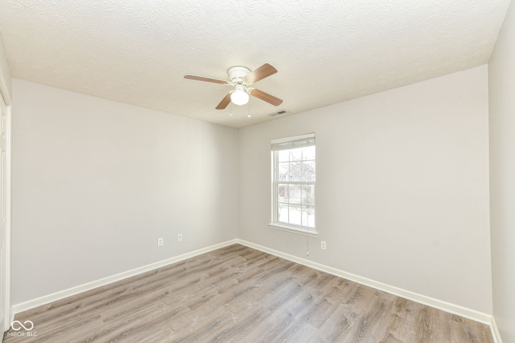 Listing Image 30