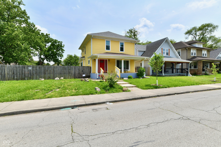 Listing Image 3