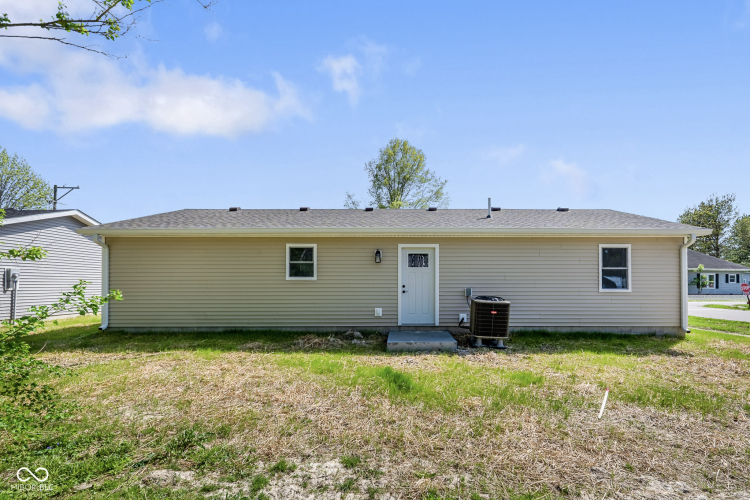 Listing Image 32