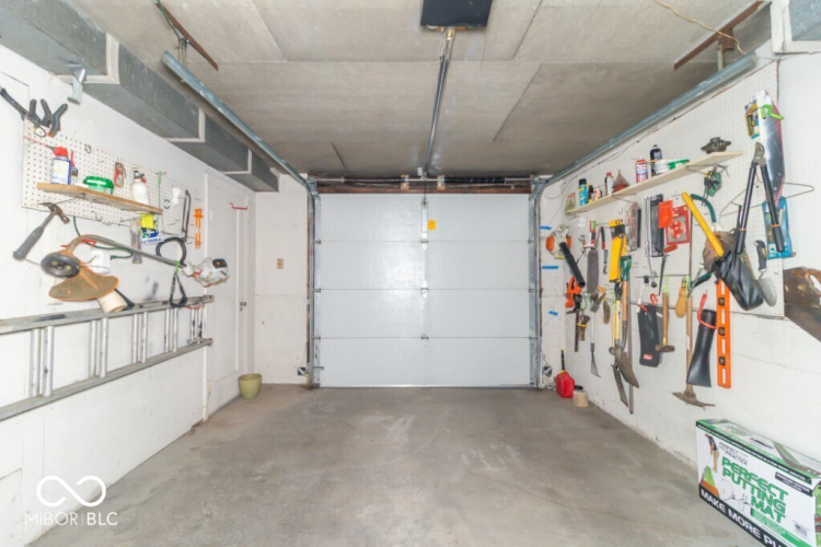 Listing Image 28