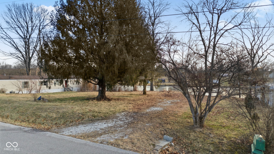 Listing Image 4