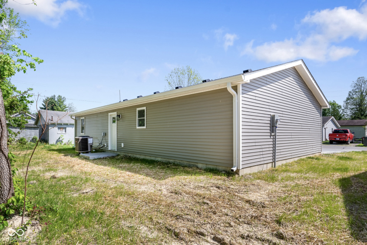 Listing Image 29