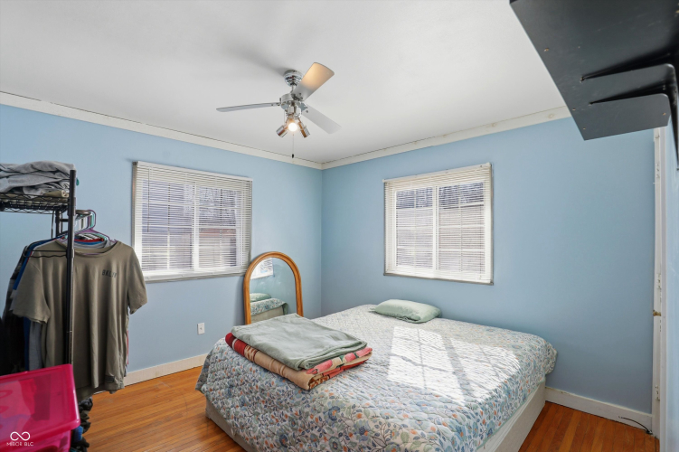 Listing Image 25