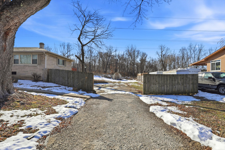 Listing Image 41