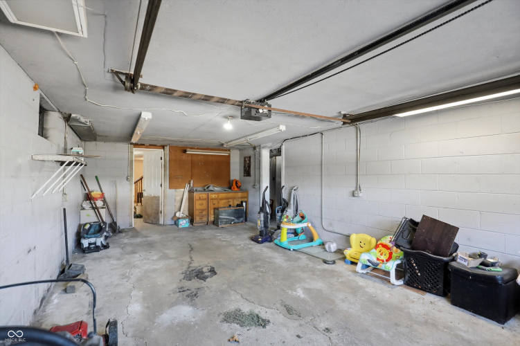 Listing Image 43