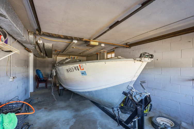 Listing Image 44