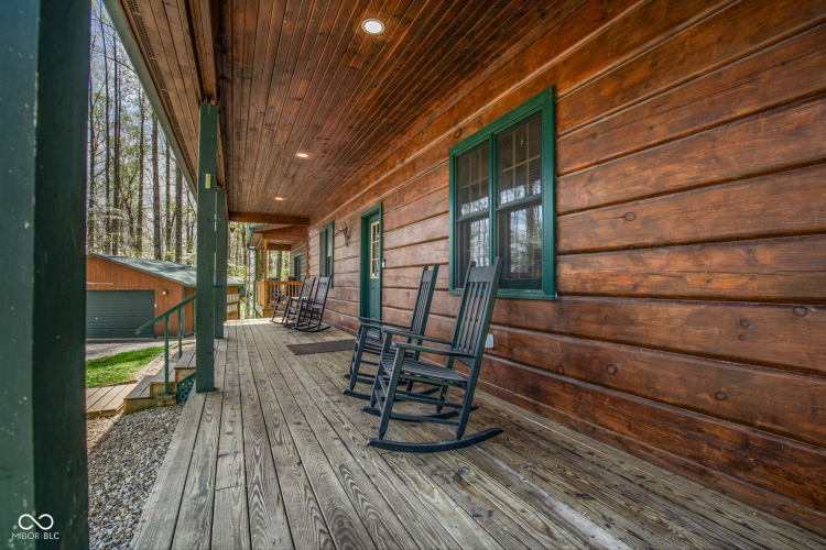 Listing Image 11