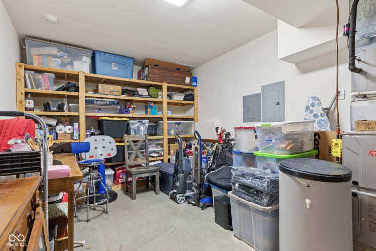 Listing Image 42
