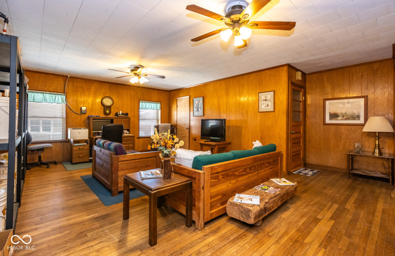 Listing Image 22
