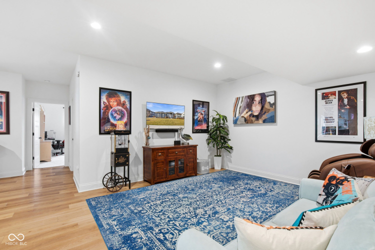 Listing Image 51