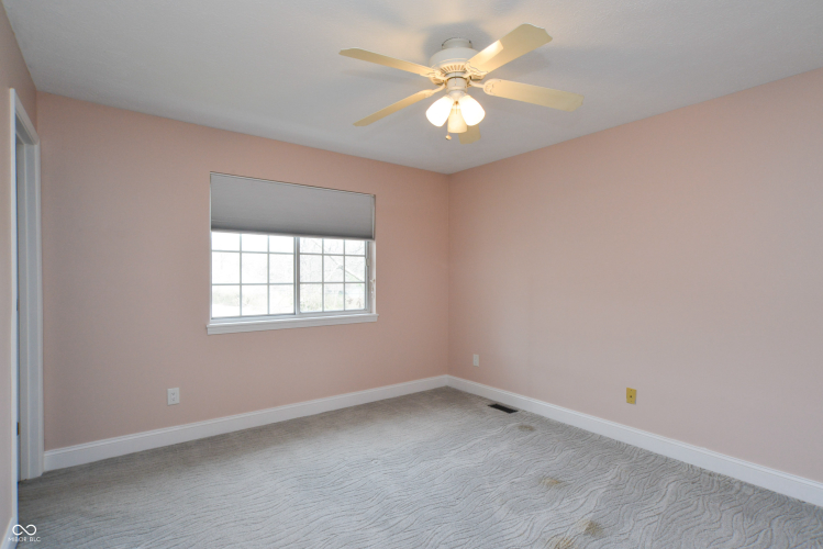 Listing Image 26