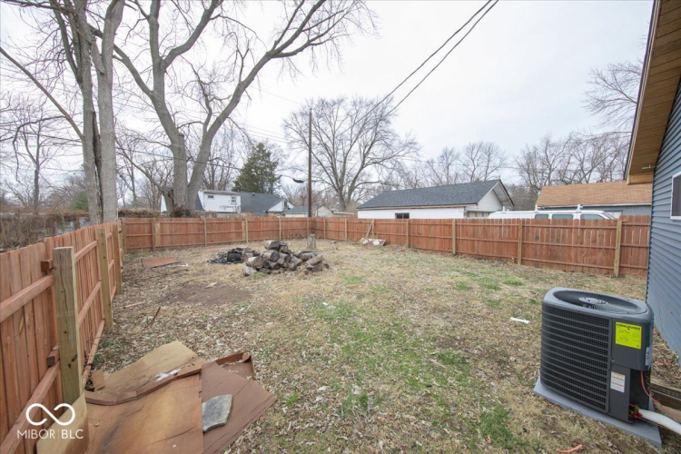 Listing Image 20