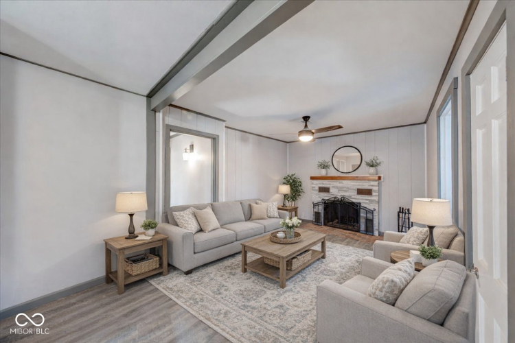 Listing Image 11